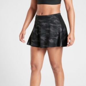 Athleta match point camo skirt 13.5